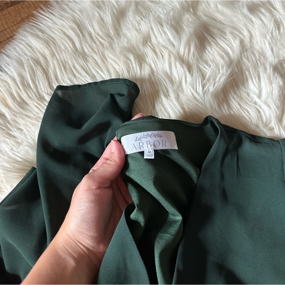 CALLED TO SURF Arbor Naples Flutter Sleeve Wrap Dress In Forest Green - Picture 7 of 7